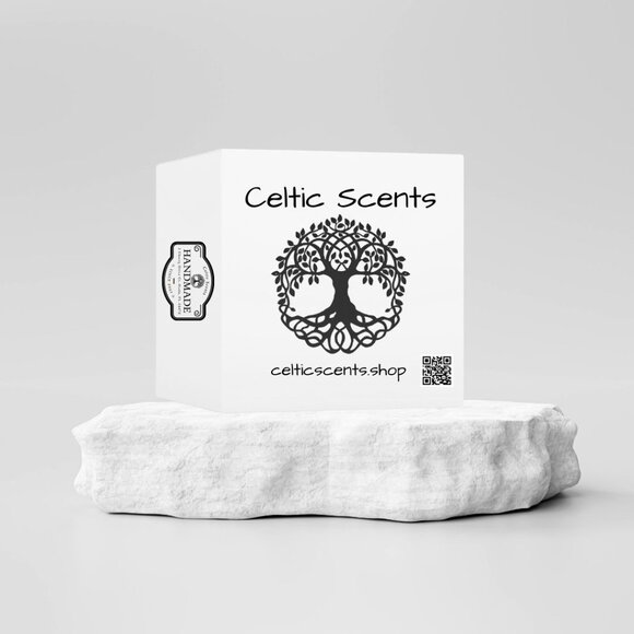 Cream and Turquoise Beaded Necklace with Daisy - Picture 2 of 3